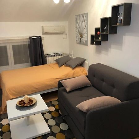 Apartman Ana Apartment Dusanovac Ngoại thất bức ảnh