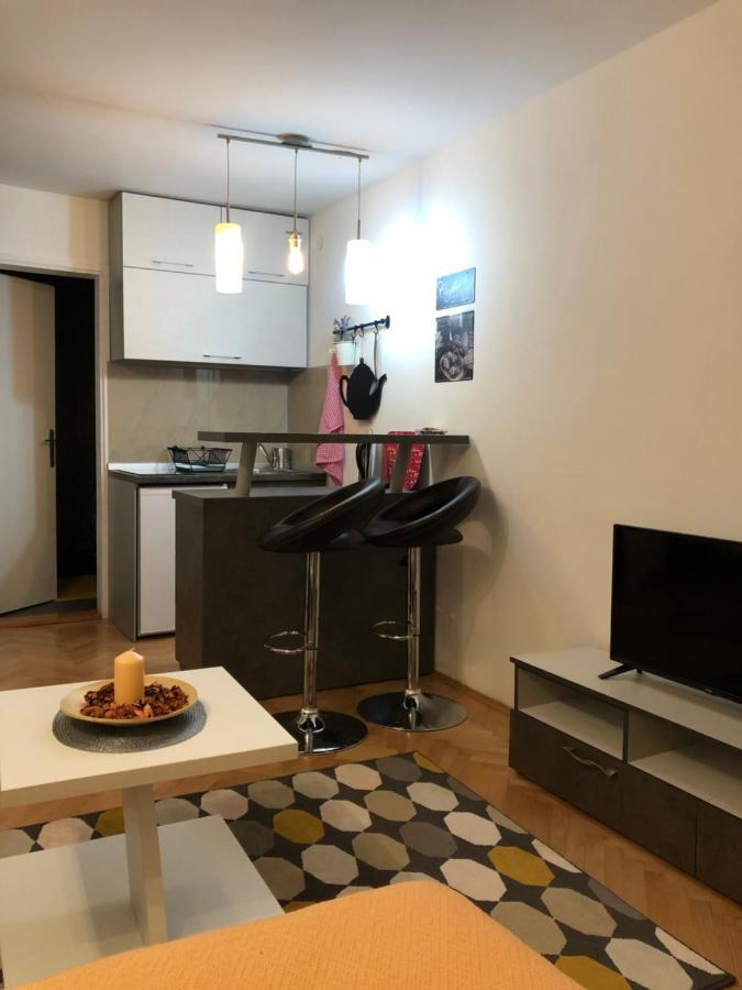 Apartman Ana Apartment Dusanovac Ngoại thất bức ảnh